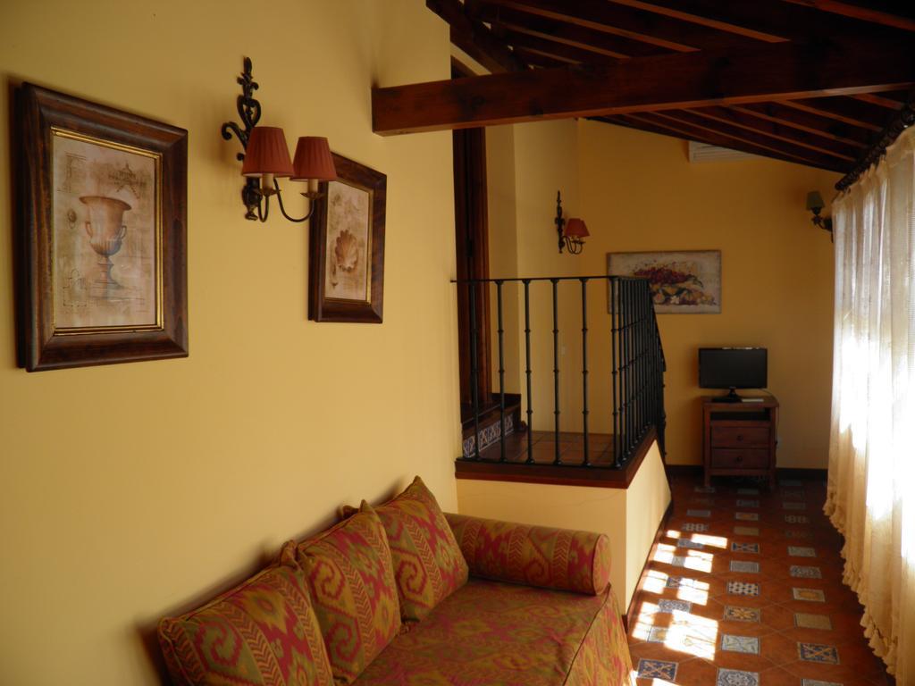 Apartamentos La Columna Chinchón Zewnętrze zdjęcie